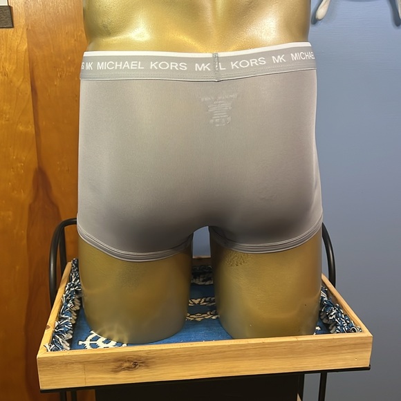 Michael Kors Performance Boxer Briefs Medium - Picture 3 of 3